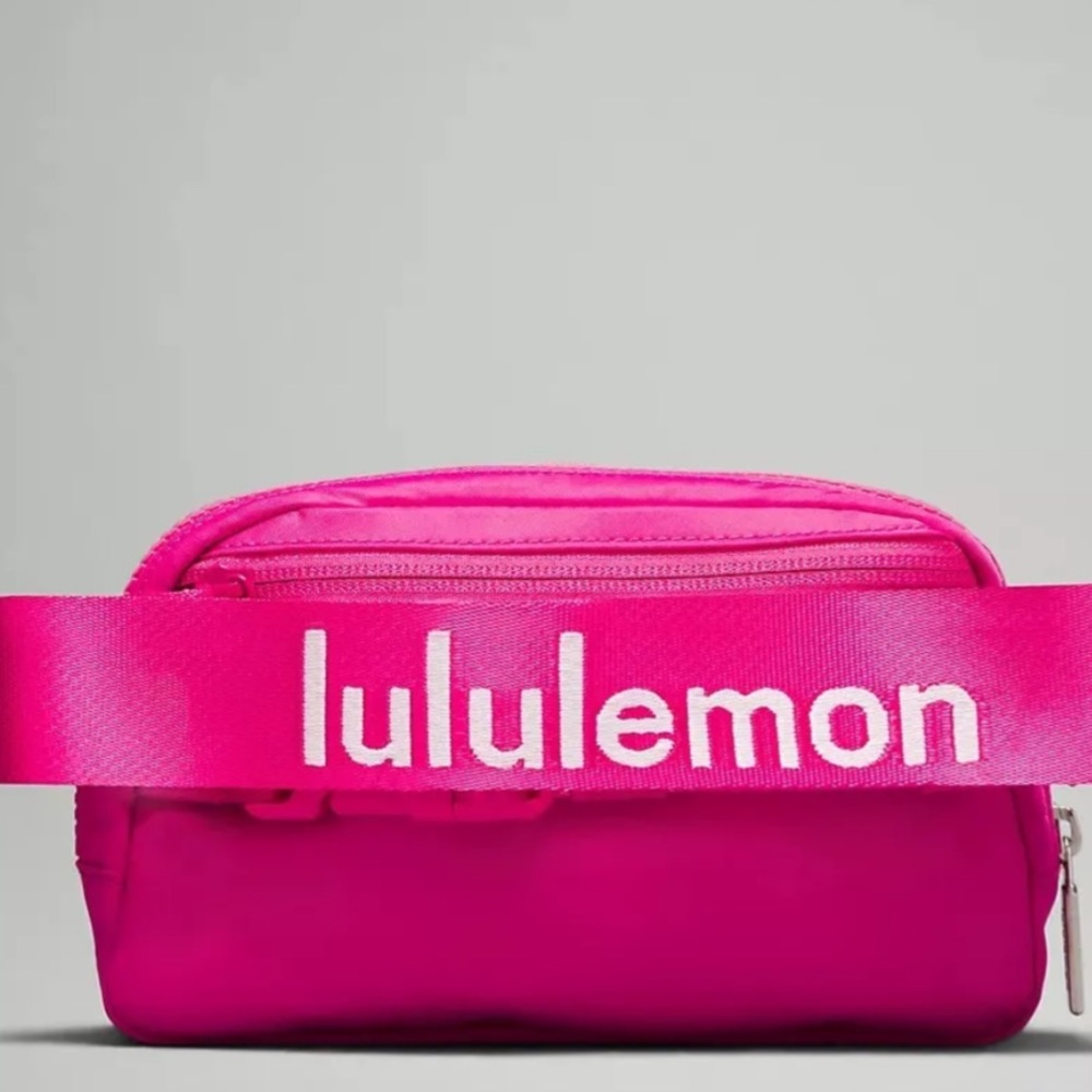 NWT unopened lululemon sonic pink/white logo belt bag